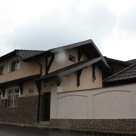 فندق Casa Ianis براشوف المظهر الخارجي الصورة