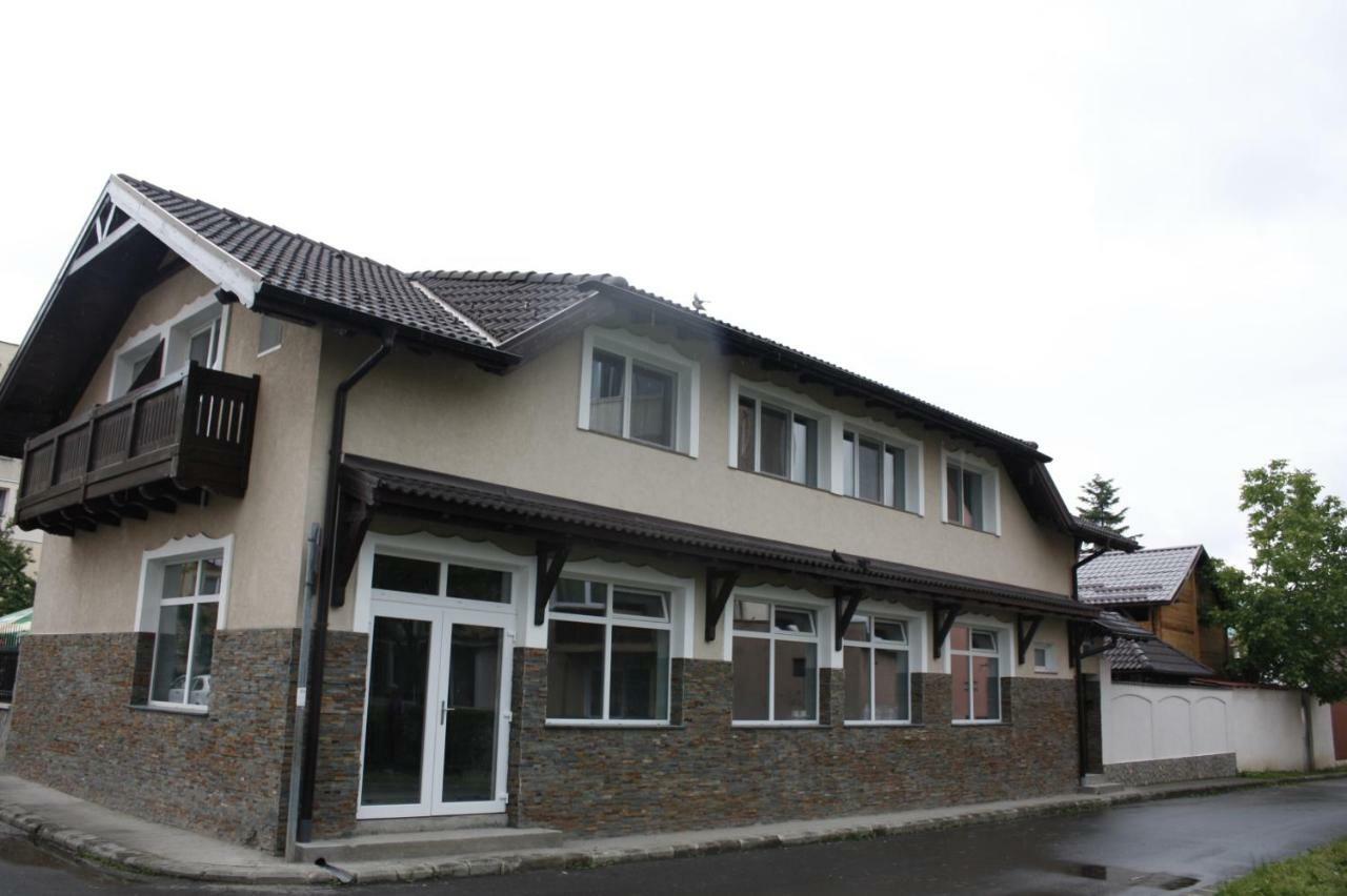 فندق Casa Ianis براشوف المظهر الخارجي الصورة